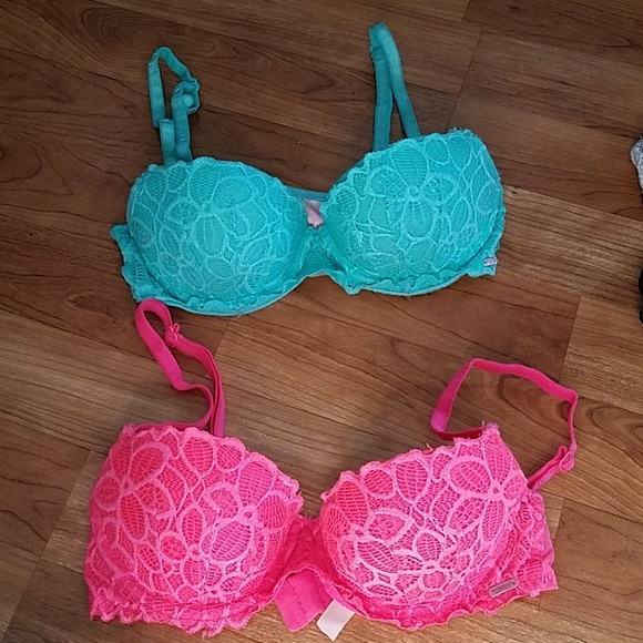 Pink bra"s bundle (SOLD) - Picture 3 of 4